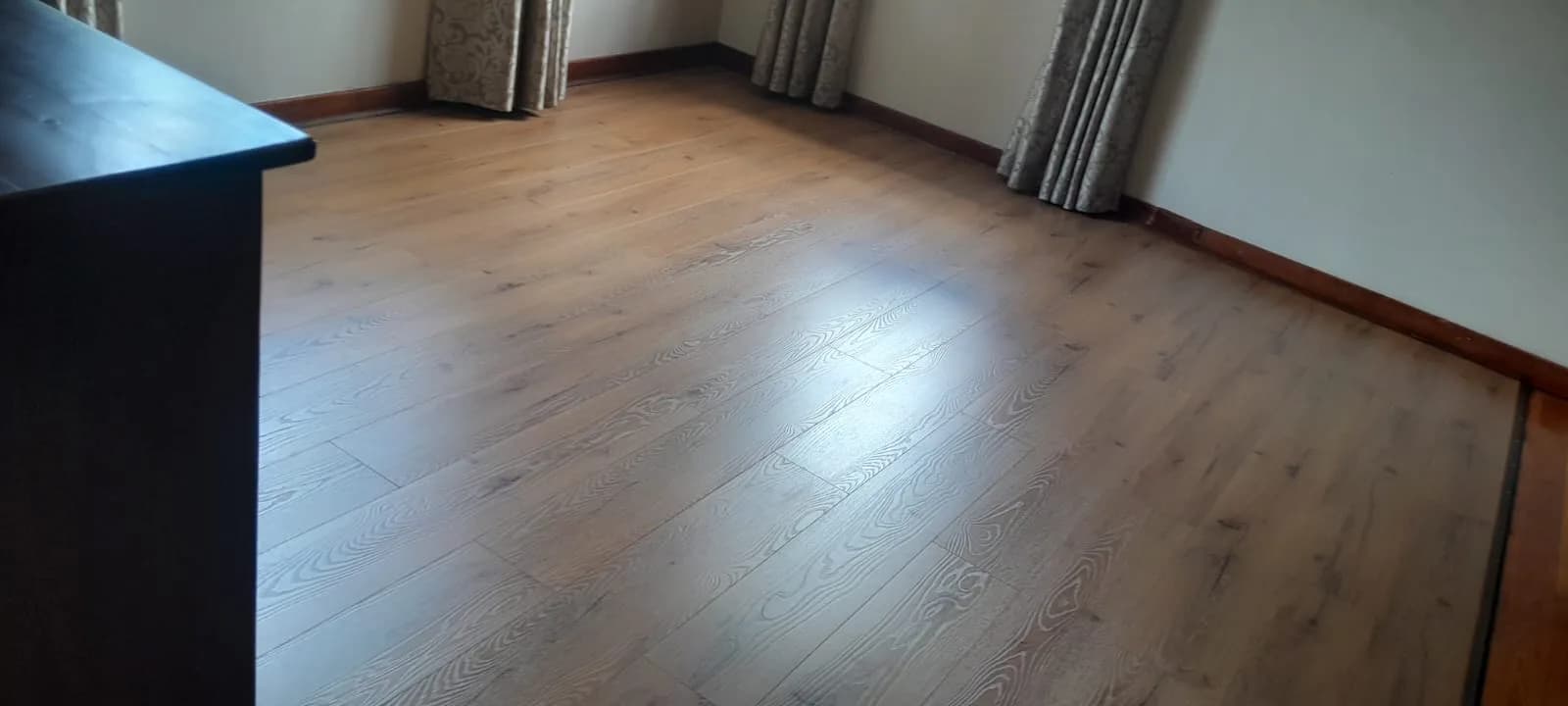 Wood-look laminate flooring in a KZN Midlands home